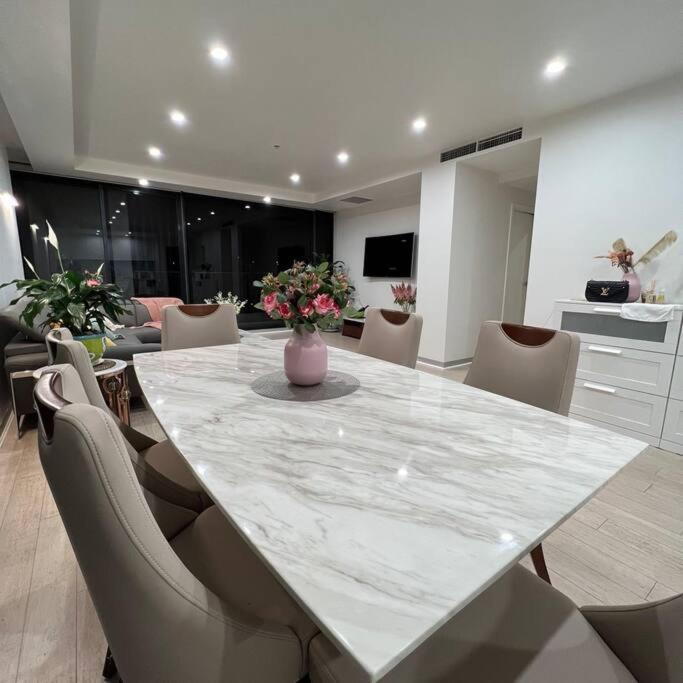 Carlton Stunning View Apartment 150M Away From University Of Melbourne Eksteriør bilde